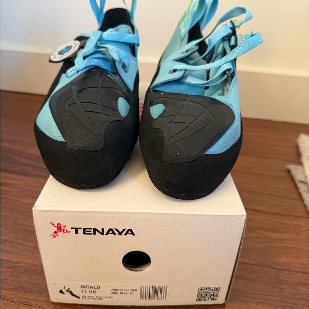 New in box -Indalo Men's Climbing Shoes - U.S. men’s 12